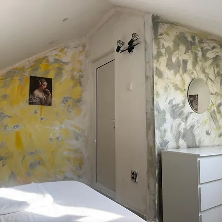 мансарда بيت ضيافة